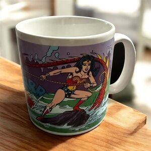 Wonder Woman Comic Mug